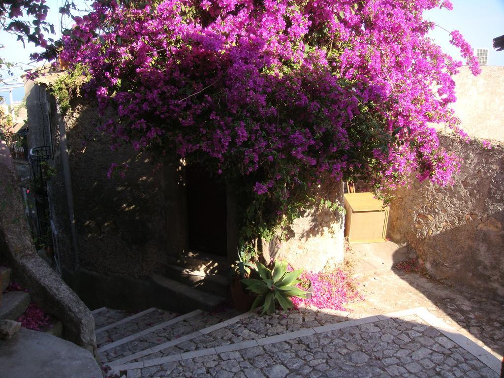 Hotel Kennedy SantʼAlessio Siculo 외부 사진